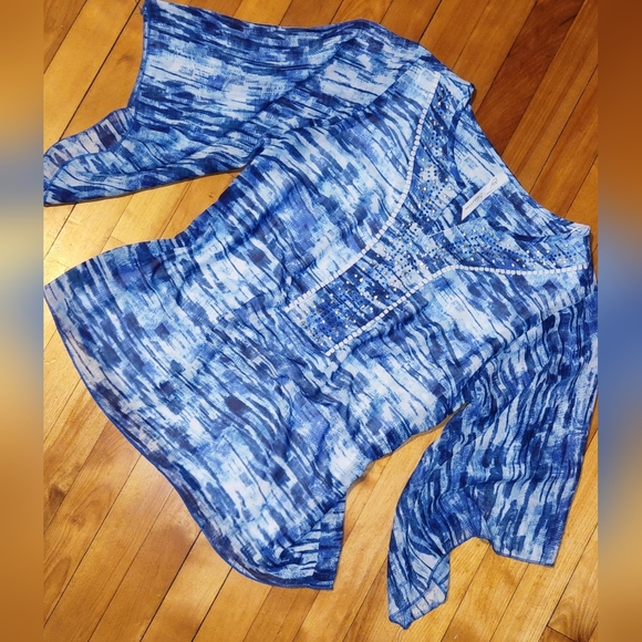 NY Collection Blue Patterned Top with Rhinestones - Picture 1 of 10